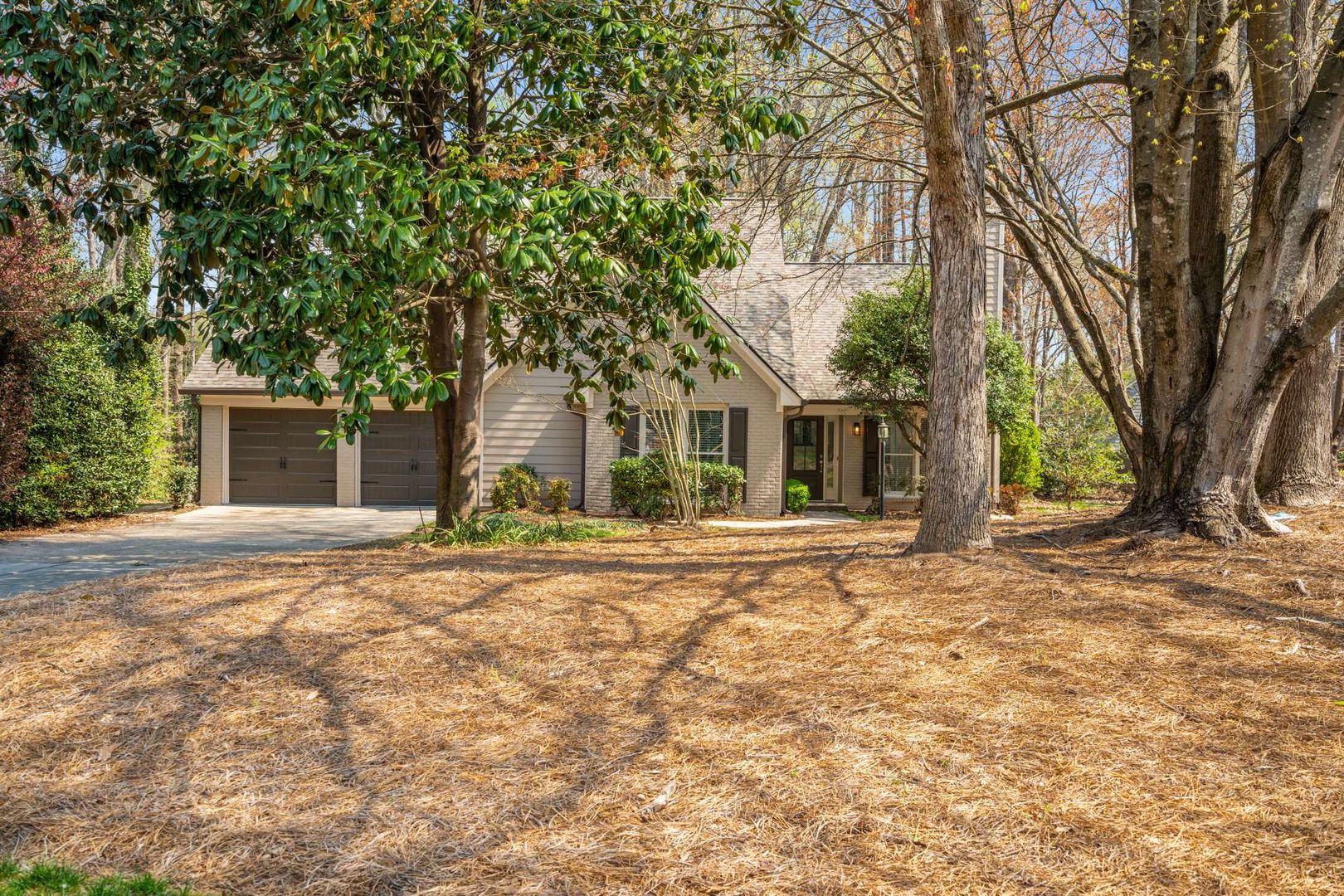 Alpharetta House: 1813 N. Creek Circle