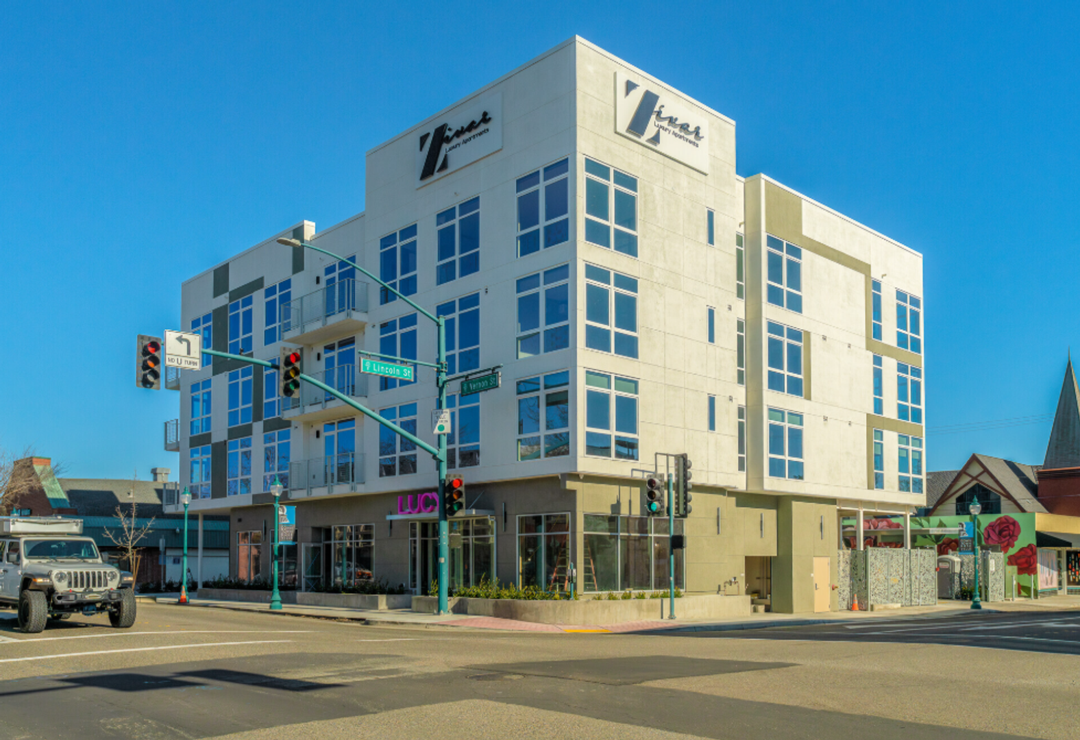 Roseville Apartment: 129 Vernon Street