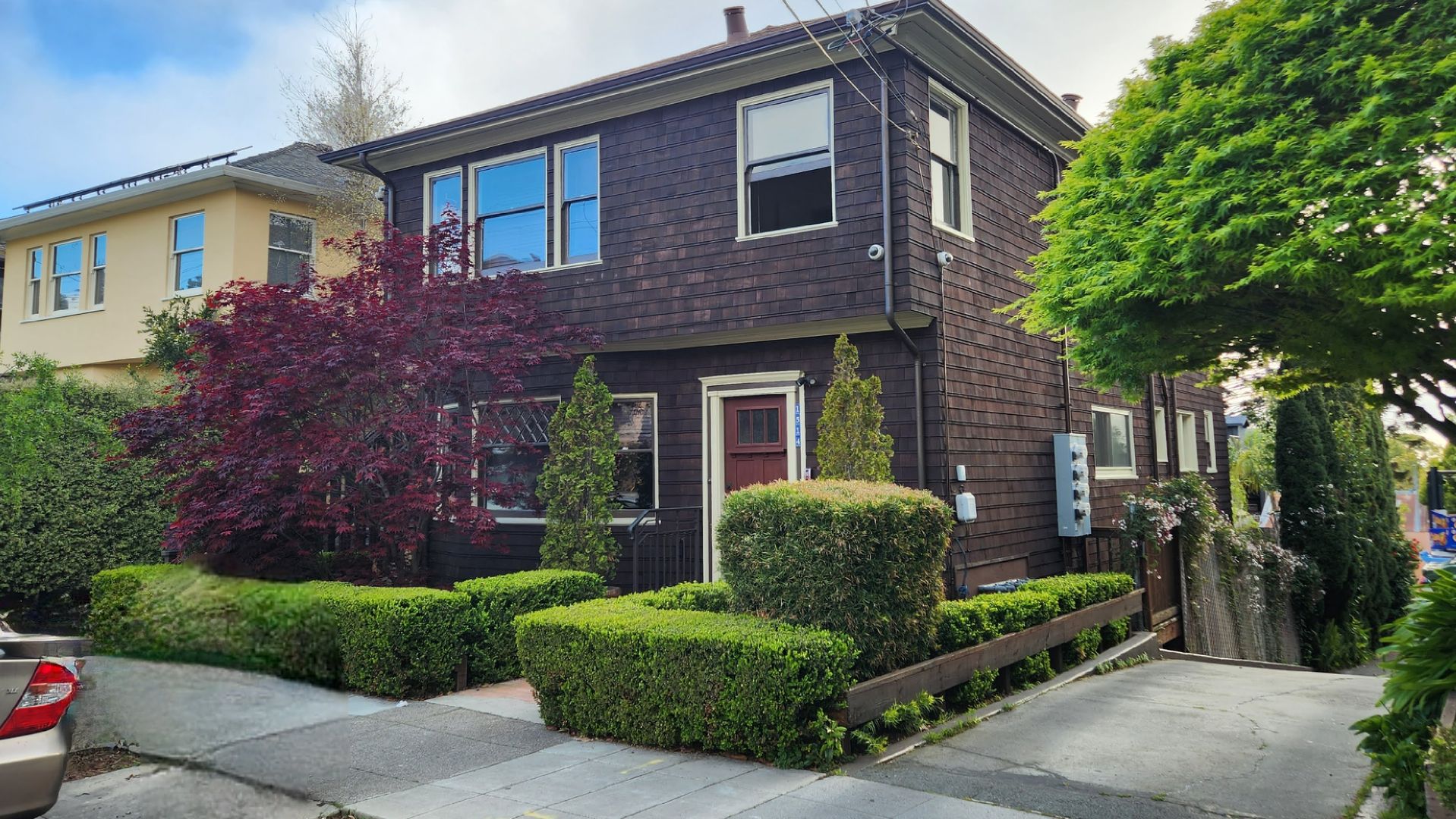 Berkeley Apartment: 1514 Walnut Street