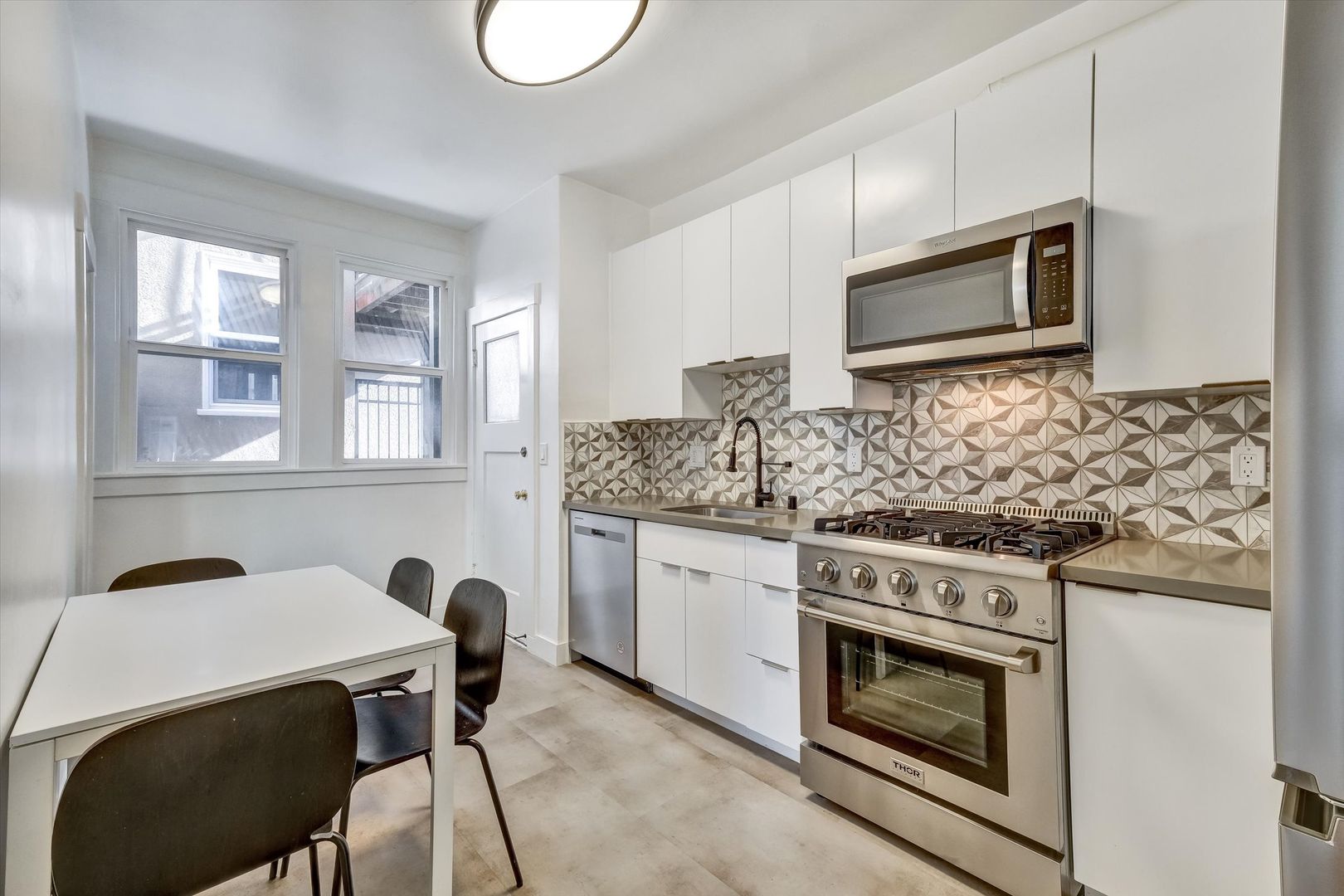 Berkeley Apartment: 1565-1579 Arch Street