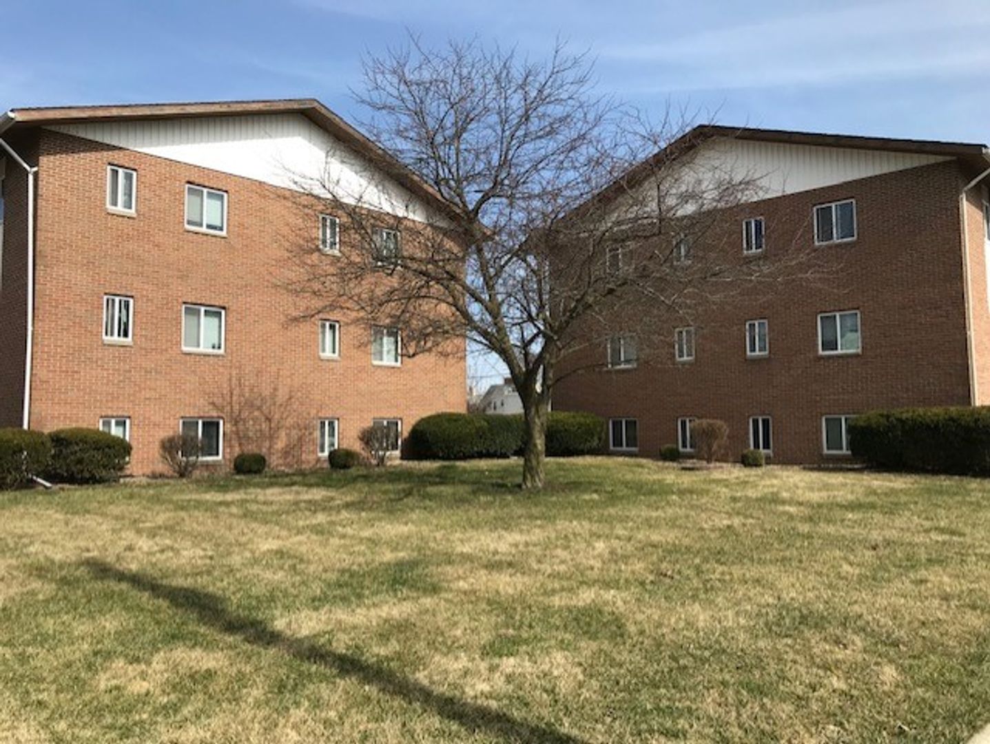 Bucyrus Apartment: Bucyrus Commons West