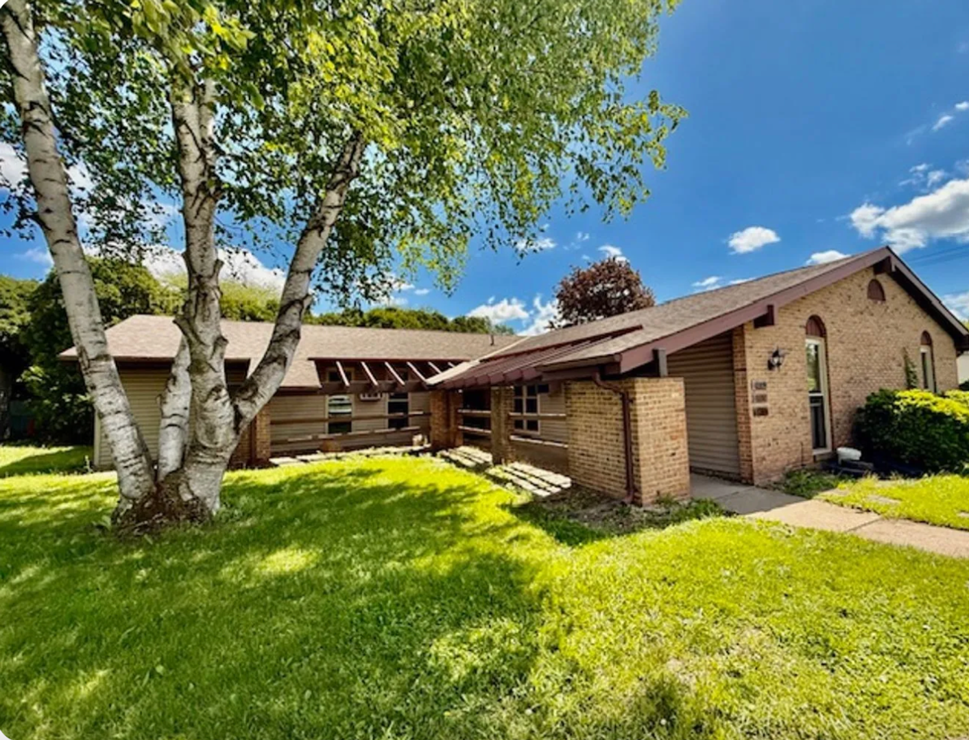 Plymouth Apartment: Plymouth Village Apartments