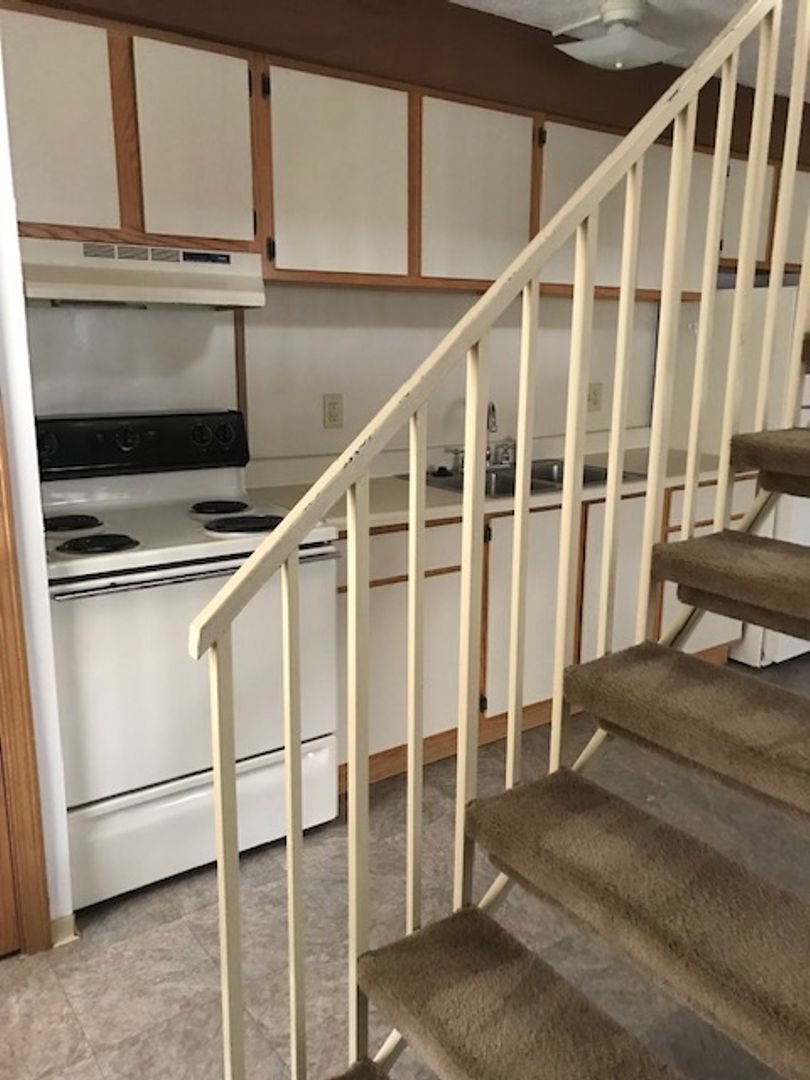 Ridgewood Court, 1140 N Market Street, Galion, OH 44833