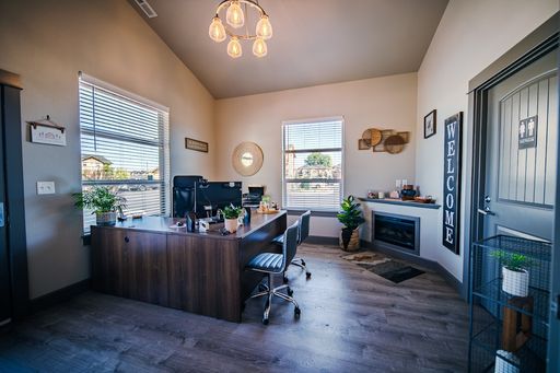 1390 SW 37th St - 301 – photo 1