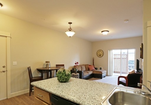 Albany Apartment: 1605 Oak St SE