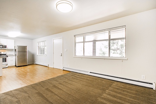 2 bd/1 bath in a great location at 7th and Arapahoe in west Boulder! – photo 1
