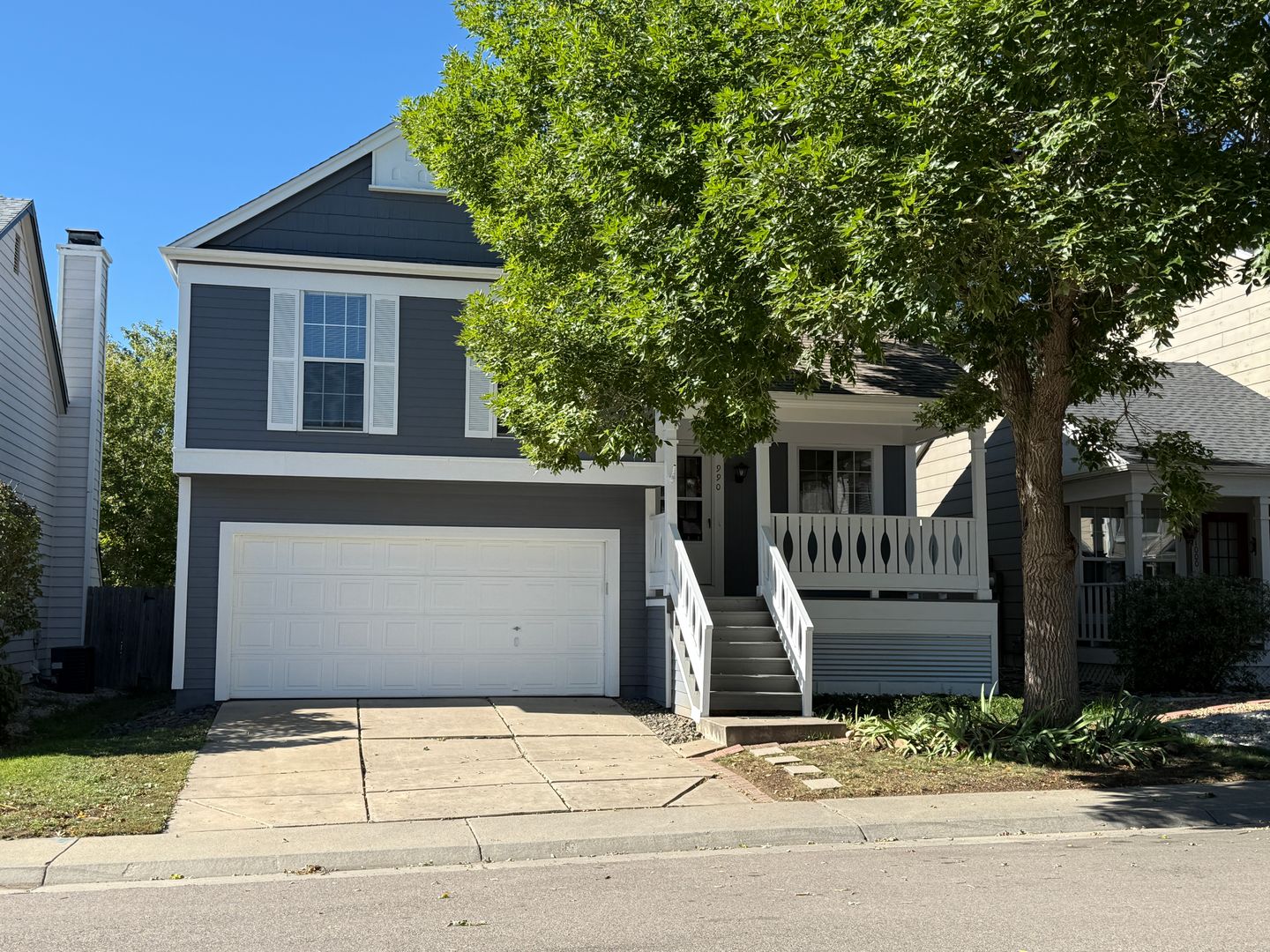 Lafayette House: 990 Mercury Drive