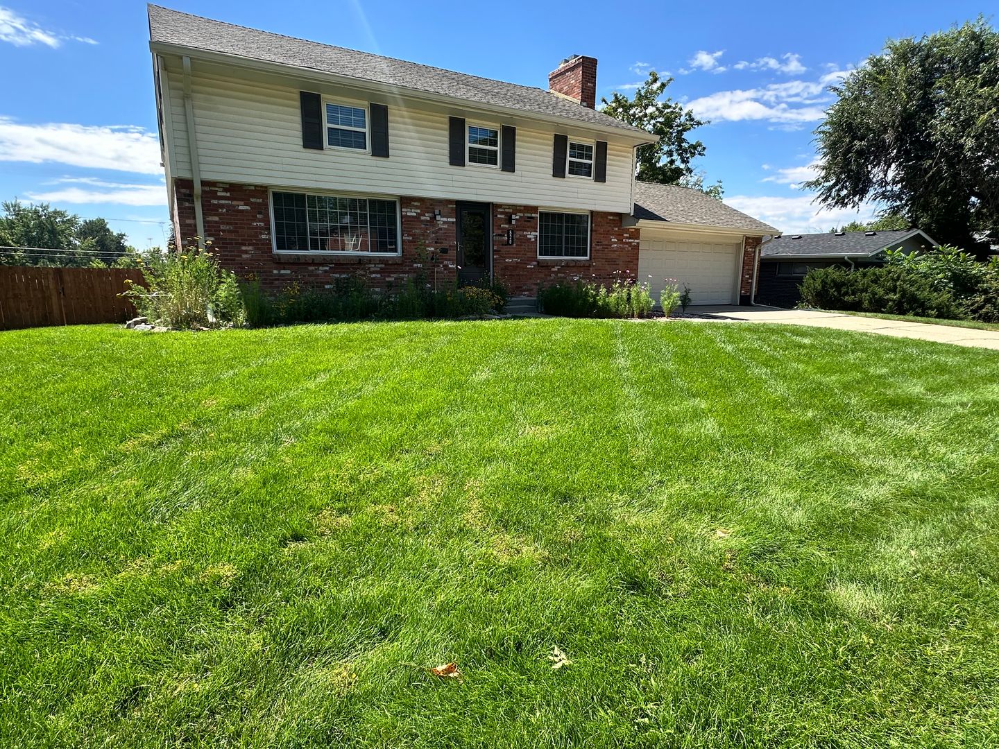 Broomfield House: 820 West 6th Avenue