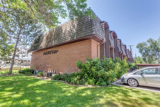 Township #2 - Private Bedroom (Aug 2026-Aug 2027) - 2 Contract Available – photo 1