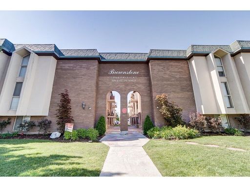 Brownstone #24 - Shared Bedroom (Aug 2026-Aug 2027) - 4 Contracts Available