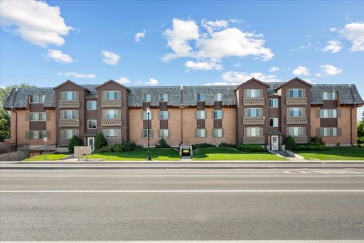 Devonshire #6 - Shared Bedroom (Aug 2026-2027) - 3 Contracts Available – photo 1