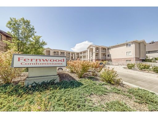 Fernwood #106 - Private Bedroom (Aug 2026-Aug 2027) - 3 Contracts Available – photo 1