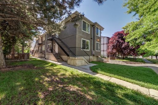 Pinecrest #1 - Shared Bedroom (Aug 2026-Aug 2027) - 1 Contract Available – photo 1