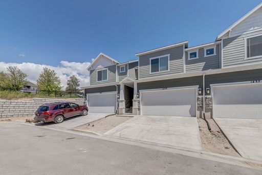 Lexington Townhome #1431 - Primary Bedroom (Aug 2026-Aug 2027) - 1 Contract Available