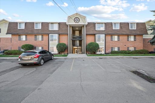 Old Mill #319- Private Bedroom with Private Showers (August 2026-2027) - 4 Contracts Available – photo 1