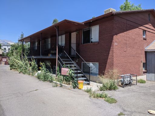 Beckstead #2 - Shared Bedroom (Aug 2026-Aug 2027) - 1 Contract Available