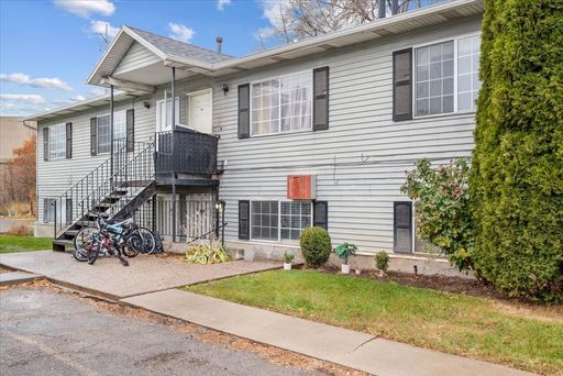 Molinar 686 - 2 Bed / 1 Bath (Aug 2026-July 2027) – photo 1