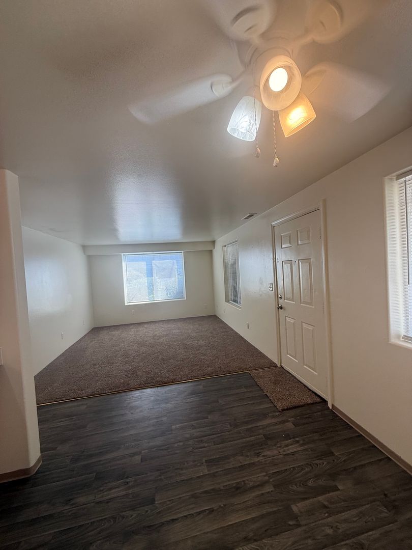 MEDFORD Apartment: 756 N RIVERSIDE AVE
