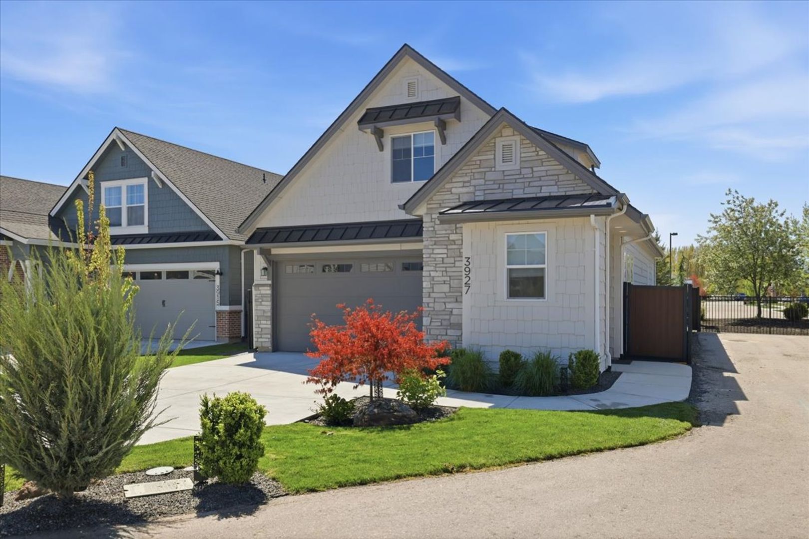 Eagle House: 3927 W Spring House Ln