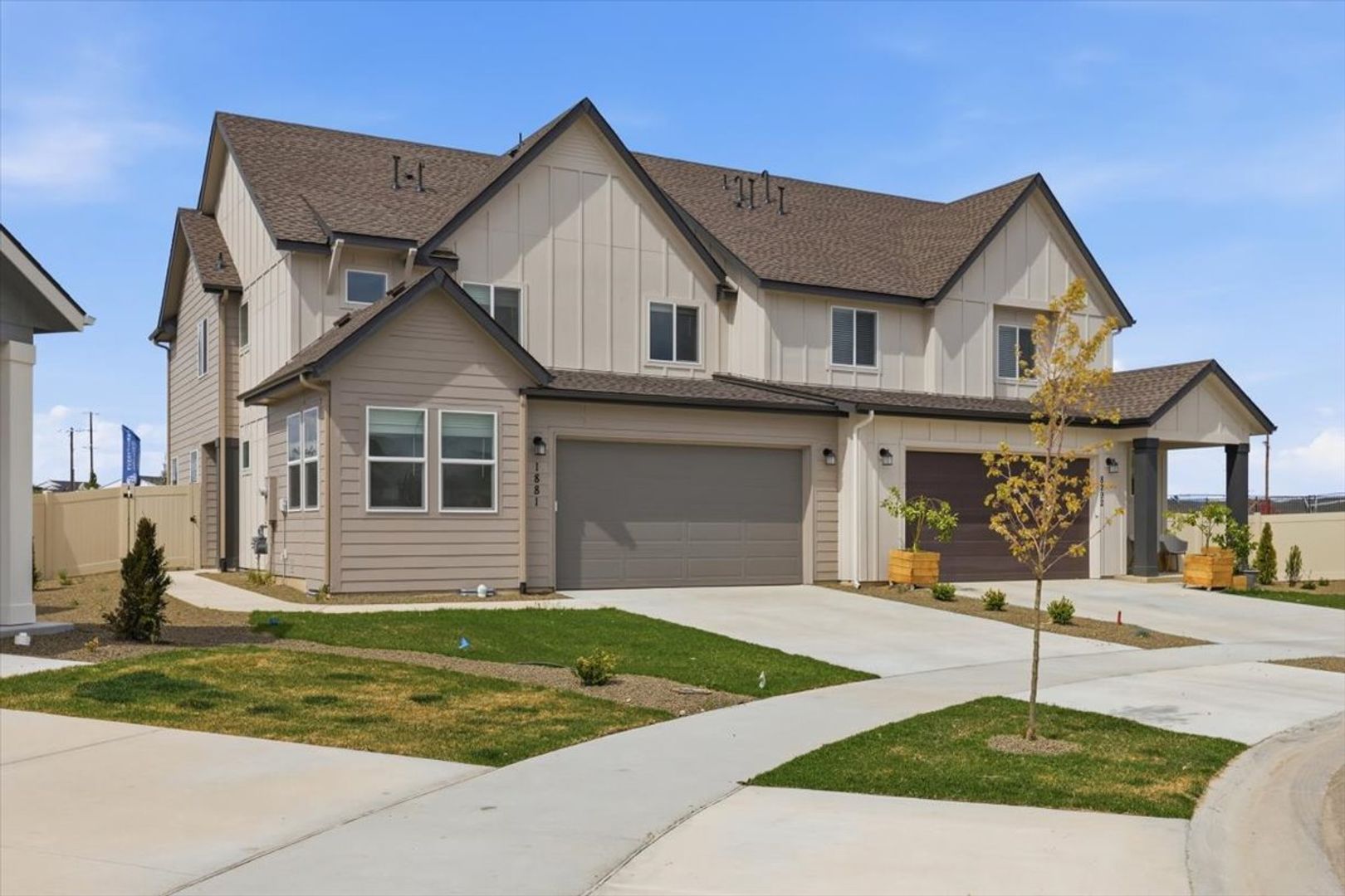 Eagle Townhome: 1881 N Big Star Ave.