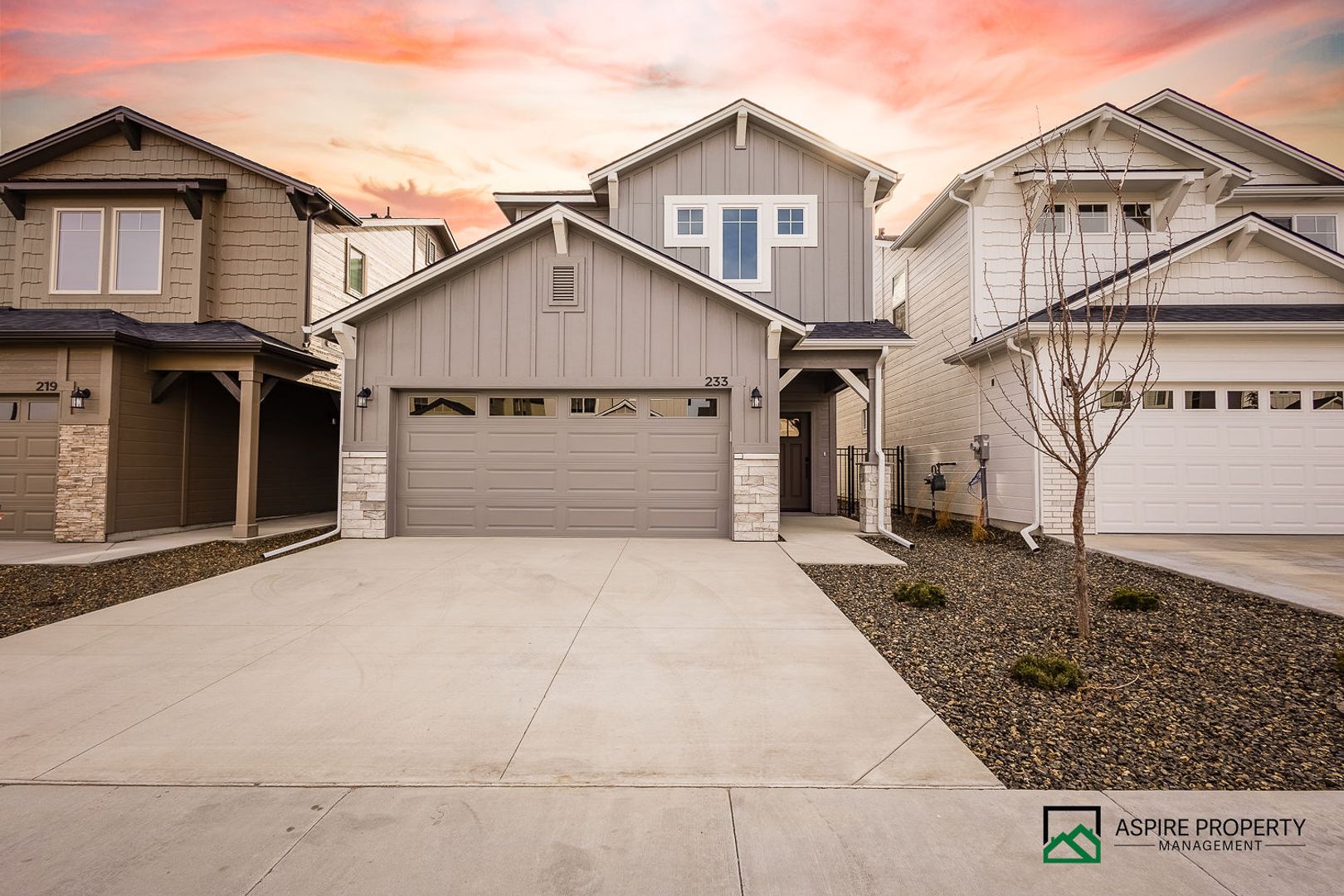 Meridian House: 233 W Broyhill St.