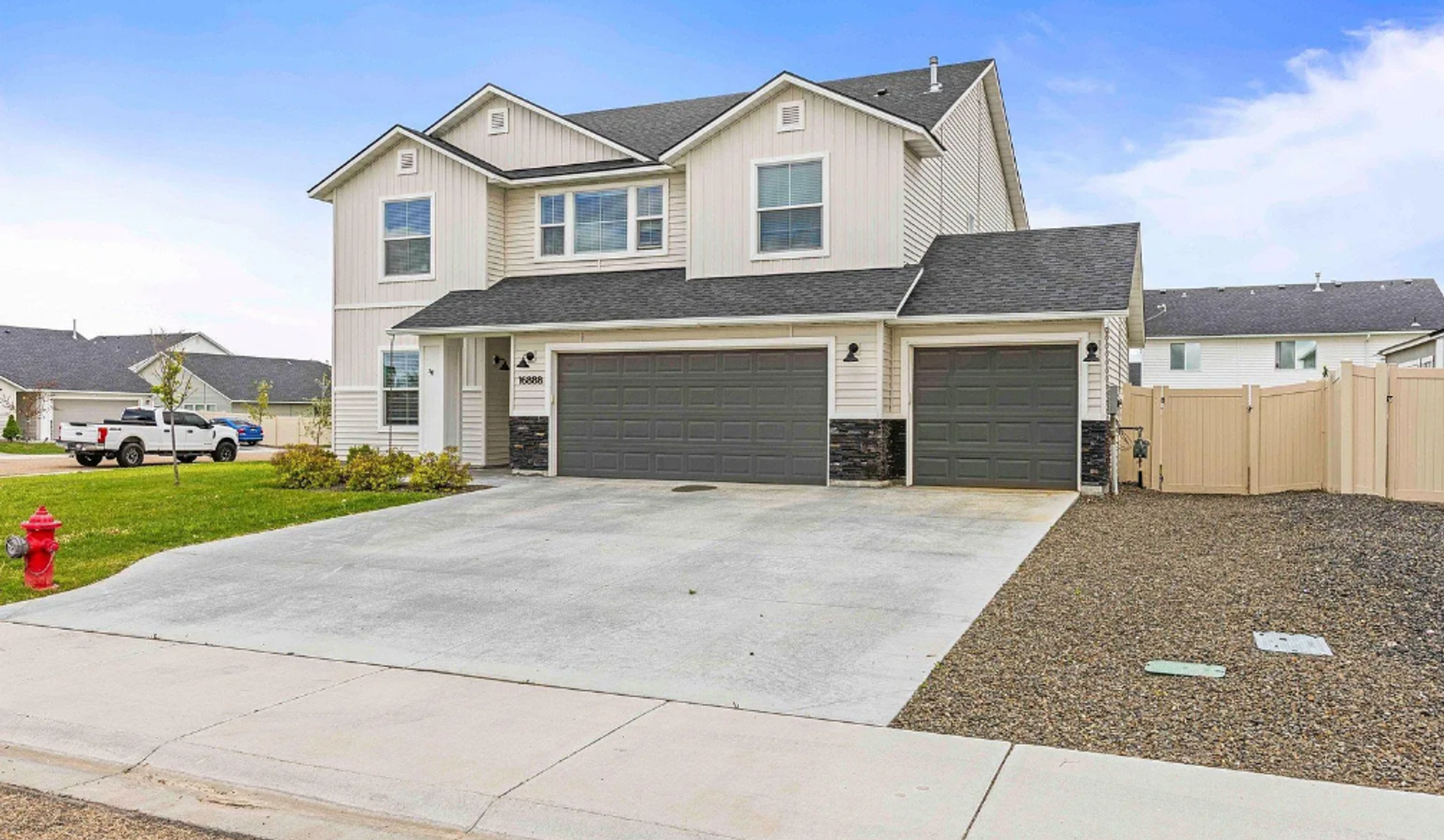 Caldwell House: 16888 Courtney Way