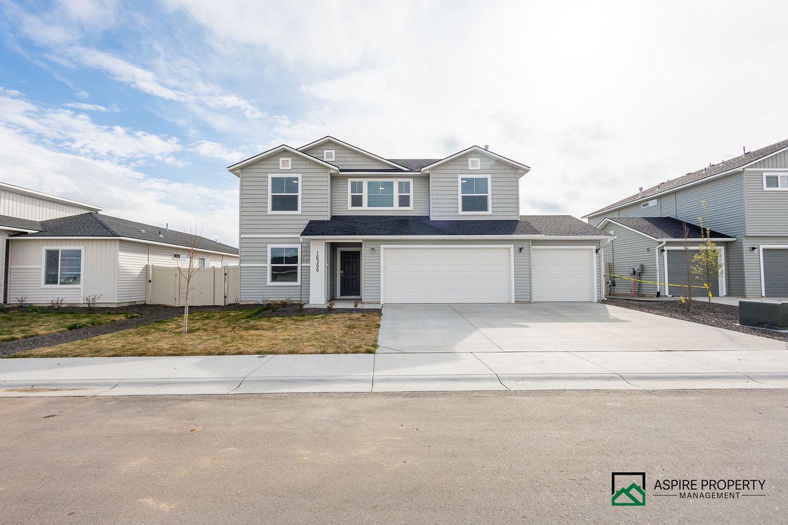 Caldwell House: 16366 Backfill Ave