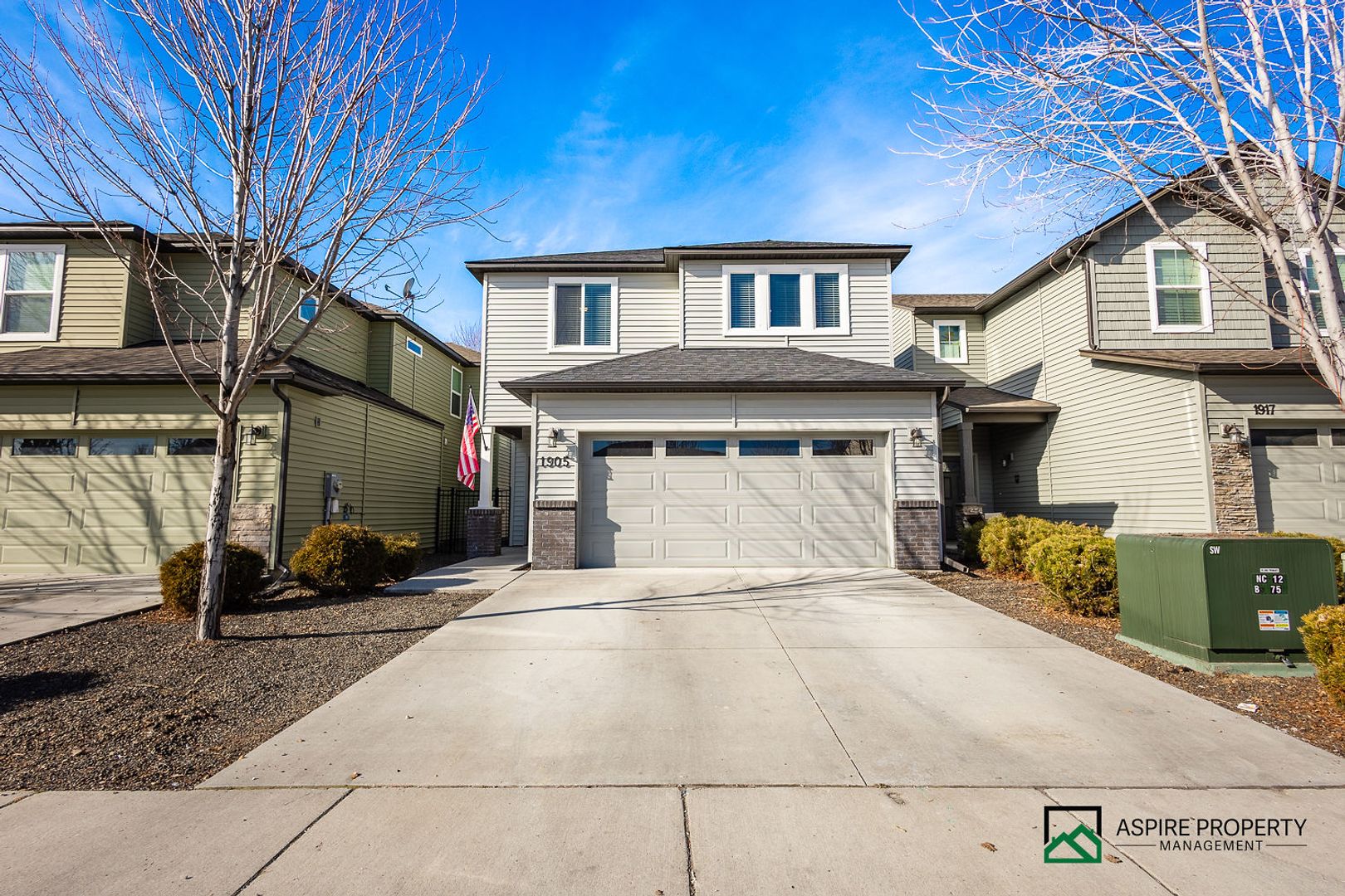 Meridian House: 1905 N Chandra Ave