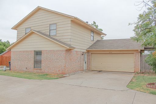 Spacious & Updated 3-Bed, 2-Bath Home with Storm Shelter in OKC – photo 1