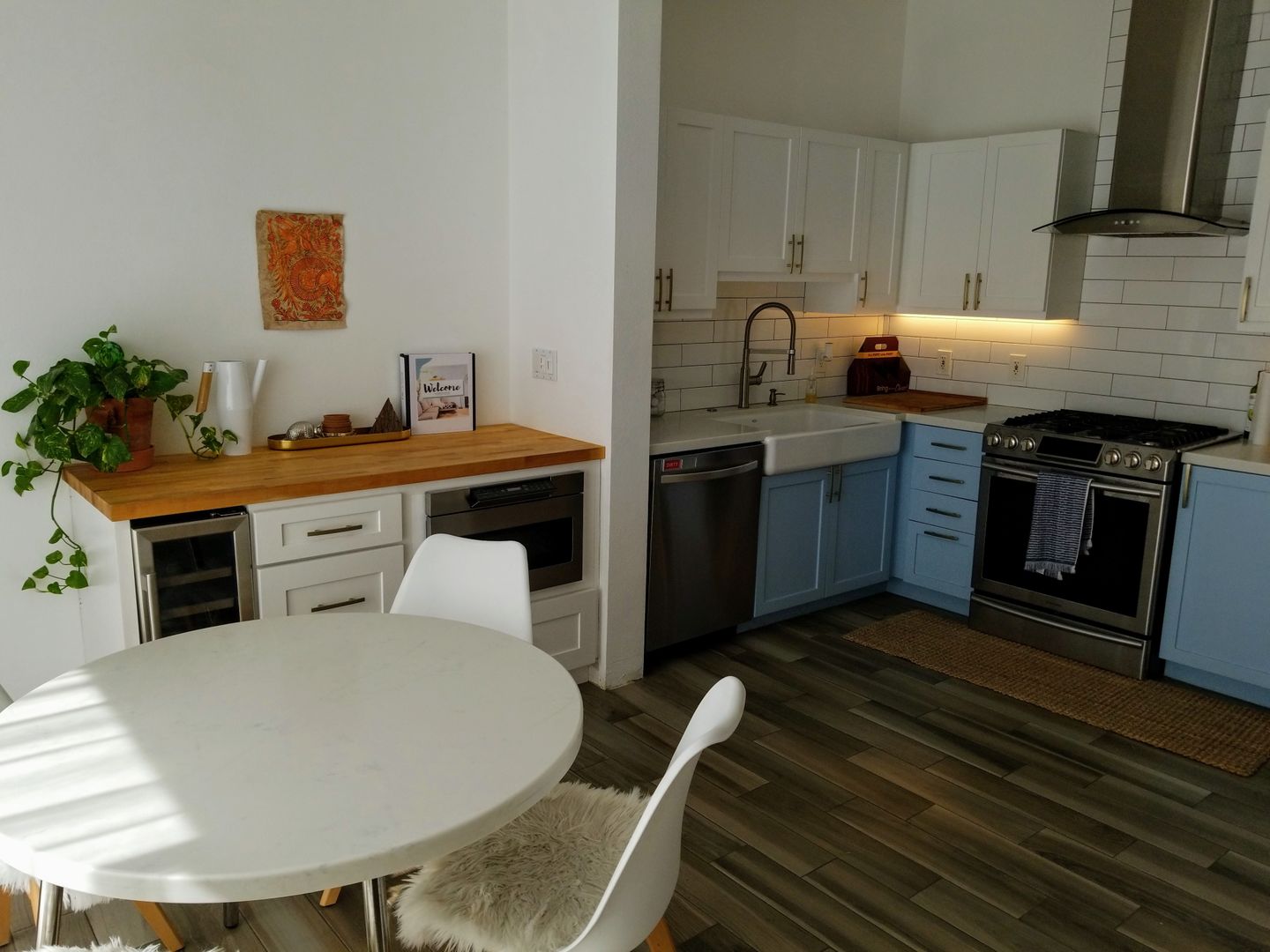 Little Italy 2bed Townhouse, Wait, how cute is this! Furnished/Unfurnished