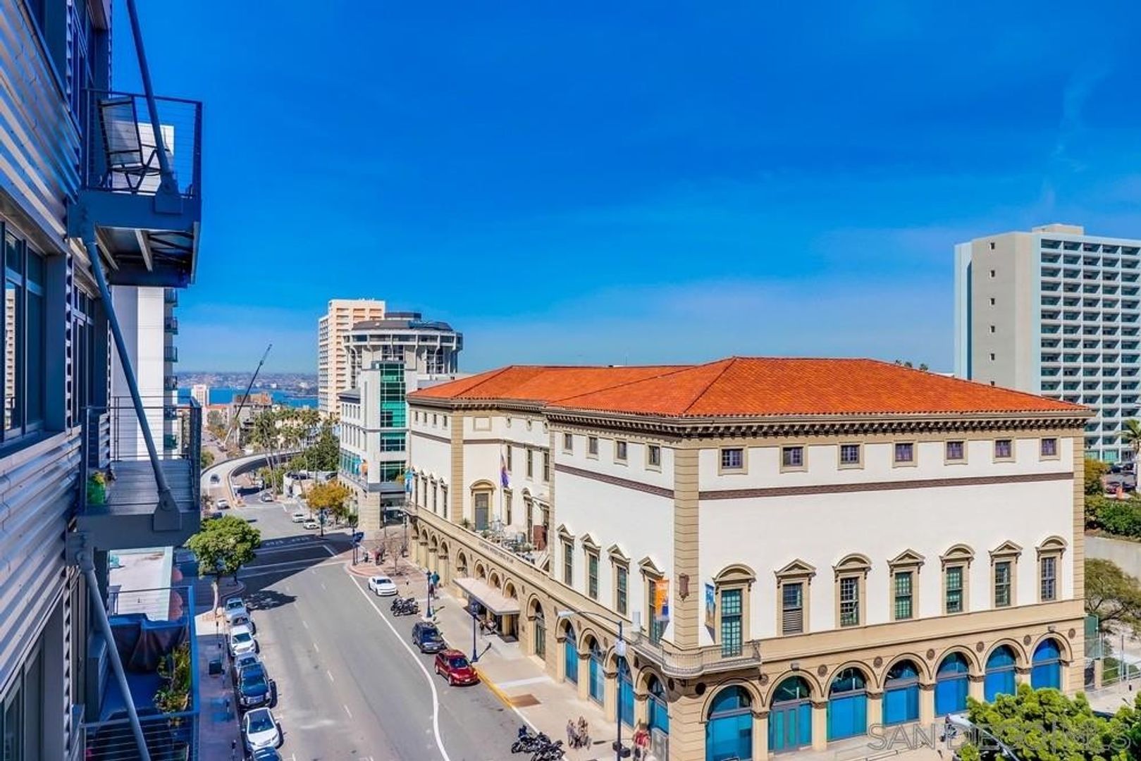 San Diego House: 1551 4th Ave #702