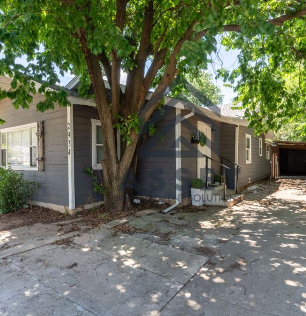 Okc House: 2934 NW 15th St