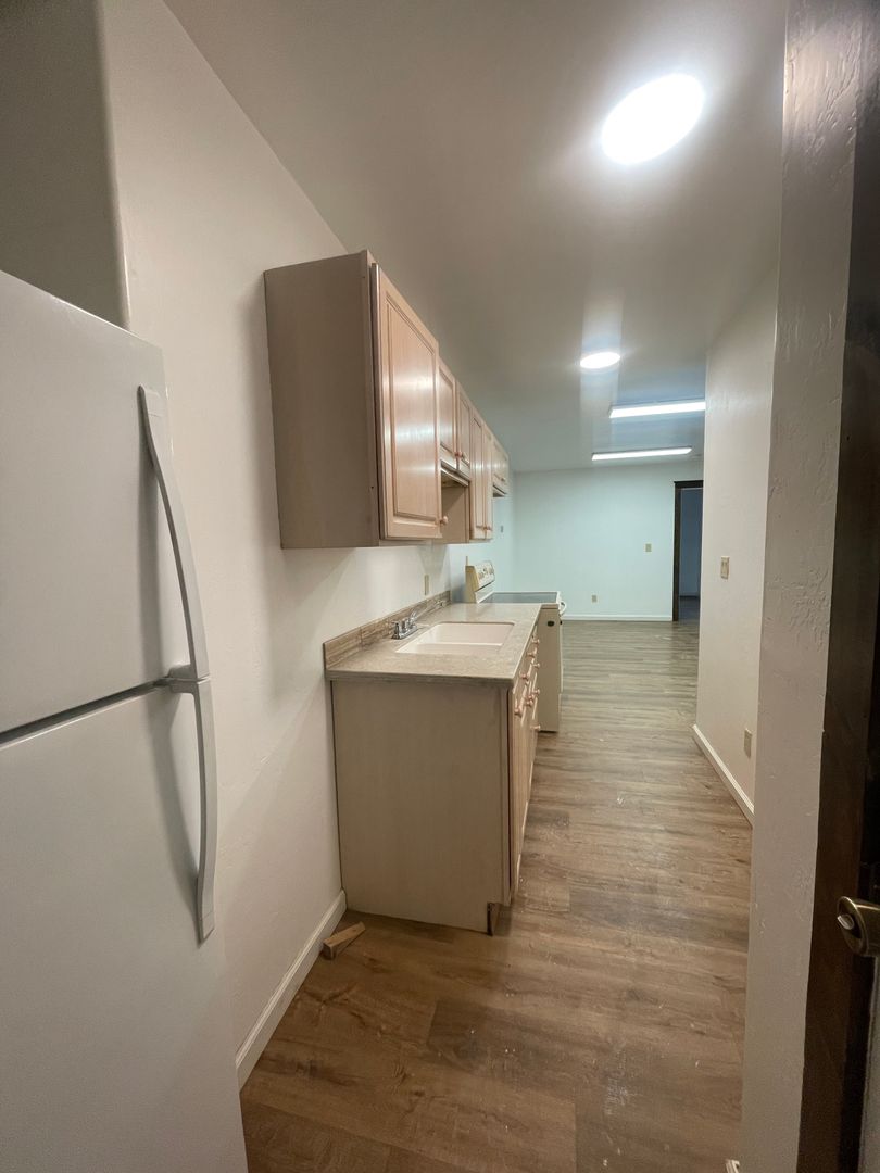 Billings Apartment: 4433 Frances Ave