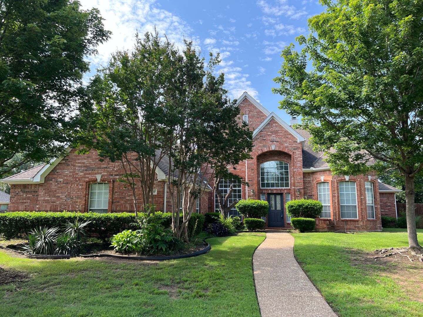 Southlake House: 1307 Normandy Dr