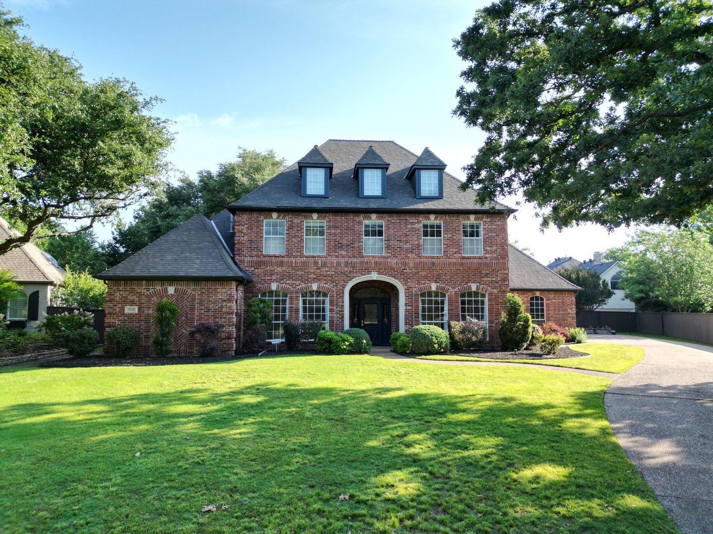 Southlake House: 1020 Highland Oaks Drive