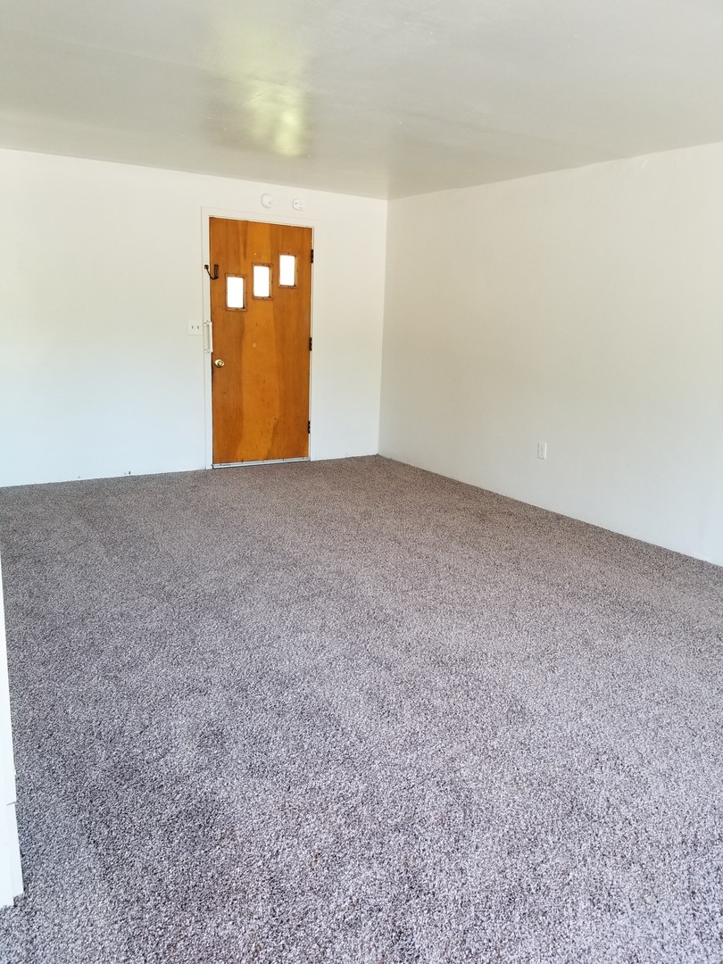 Yakima Apartment: 309 N. 41st Ave