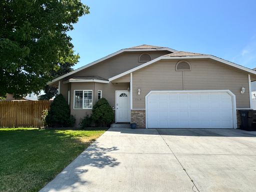 Occupied, do not disturb tenants. West Valley 3 br 2ba Dbl garage, LVP flooring and more! – photo 1
