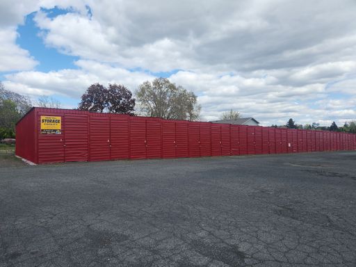 Large 12ft x 32ft Storage unit