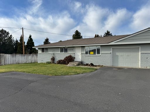 Terrace Heights 3br w/garage WSG paid! – photo 1