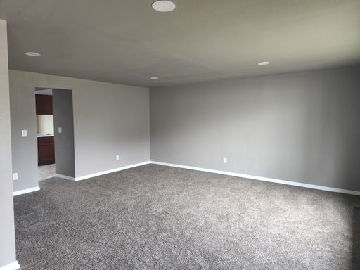 41st Ave Remodeled 2br 2ba w/attached garage – photo 1