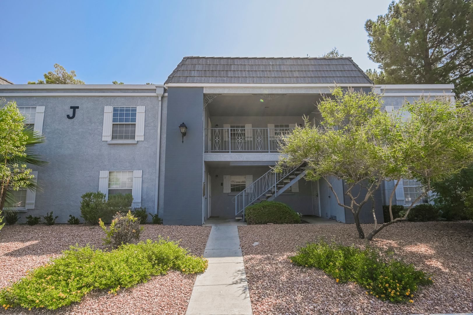 Las Vegas Condo: 3823 S Maryland Pkwy J7