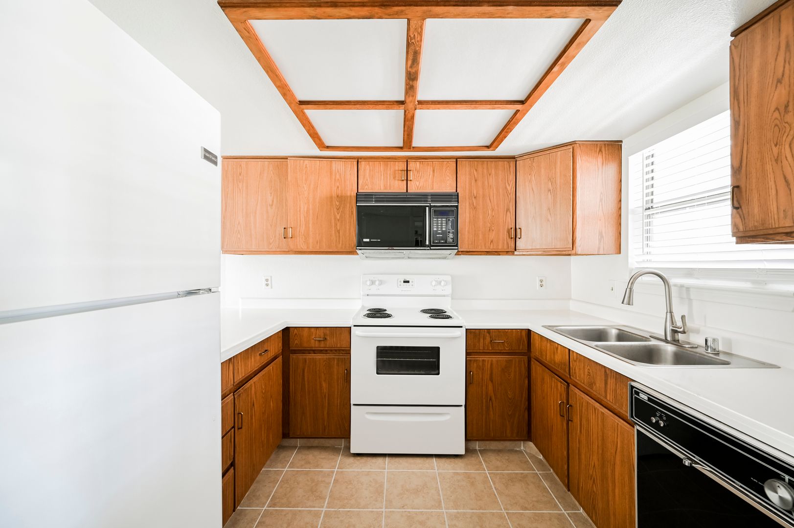 Las Vegas Condo: 3823 S Maryland Pkwy J7