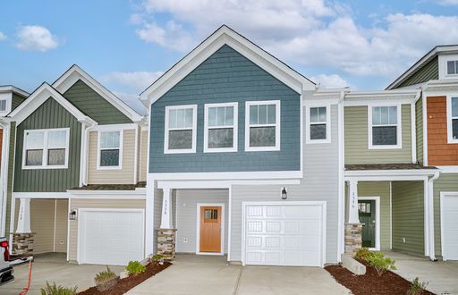 ** 1 FREE MONTH OF RENT!!