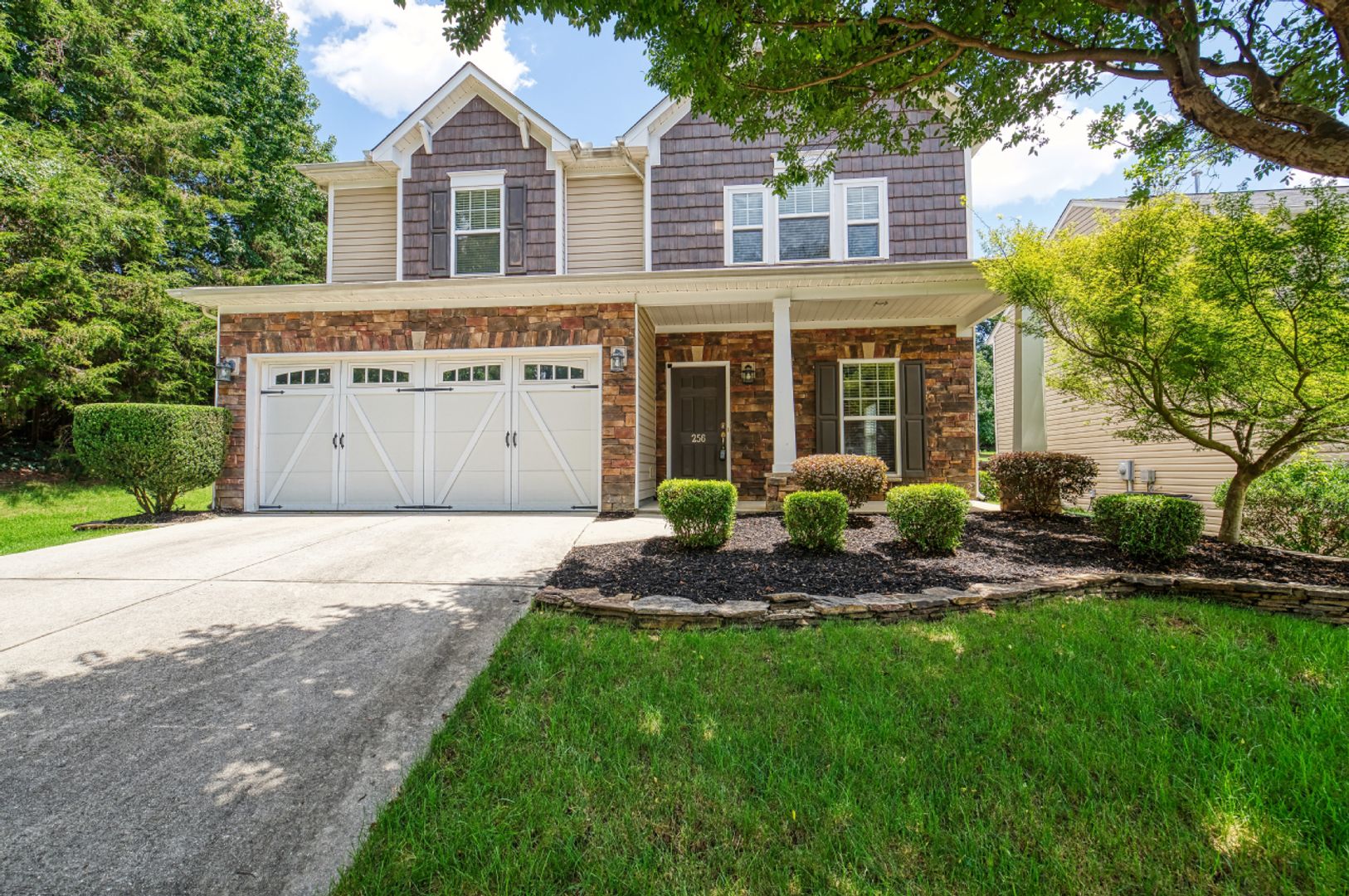 Greenville House: 256 Barbours Lane