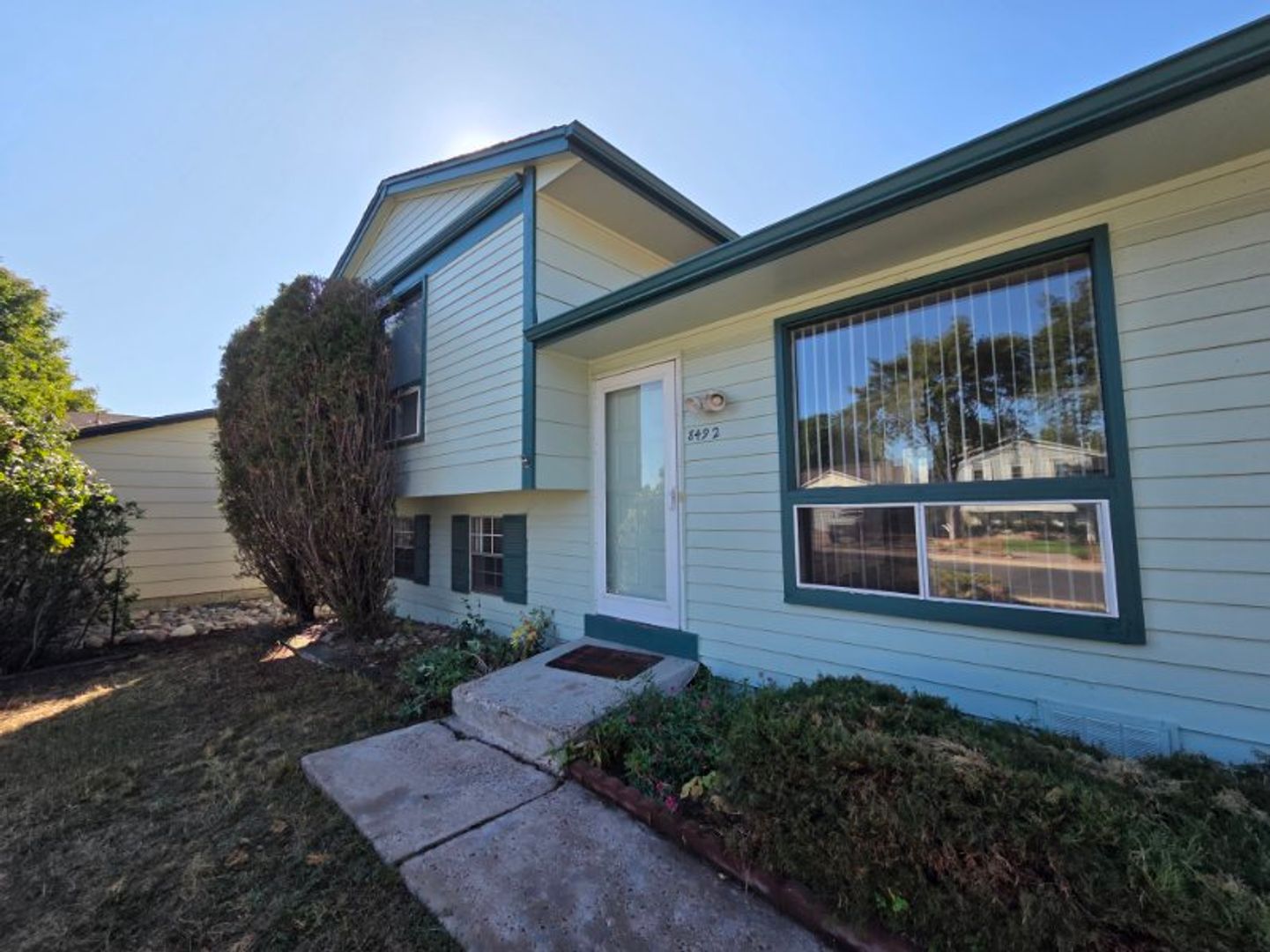 Lakewood House: 8492 W. Eastman Pl.