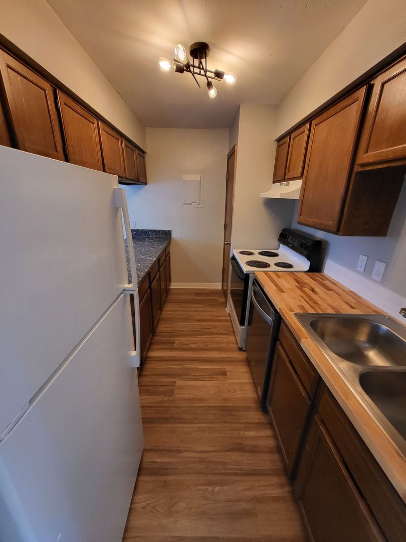 214 South Ingalls Street #6 4 of 12