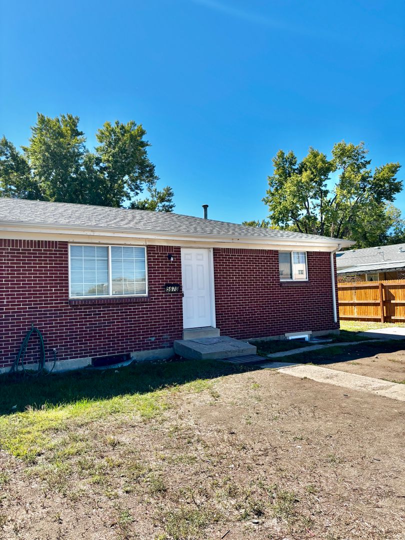Denver Apartment: 5660/5670 W. 52nd Ave.