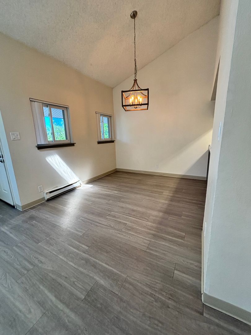 Lakewood Townhome: 210 South Ingalls Street #9