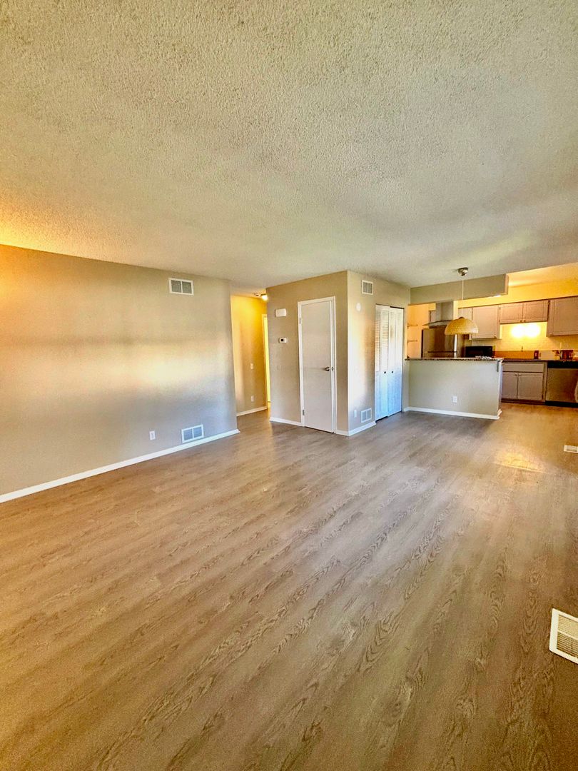 Denver Townhome: 9255 E. Lehigh St #233