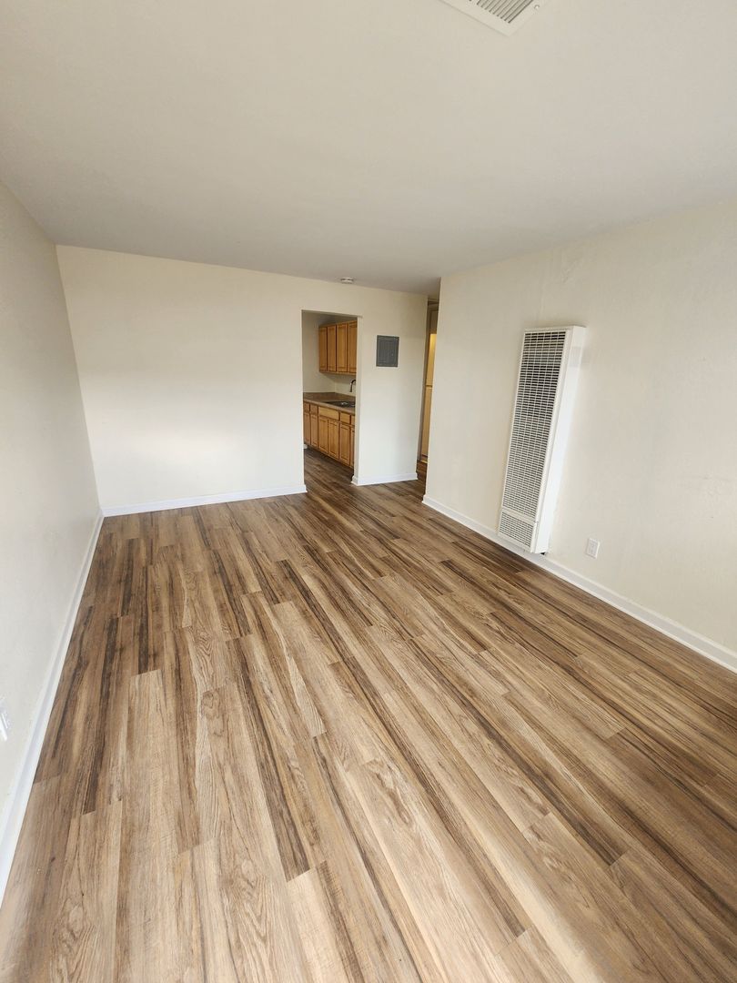 Aurora Apartment: 1159-1181 Akron Street